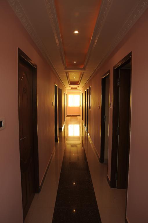 Hotel Hariharan Residency - Poonamallee