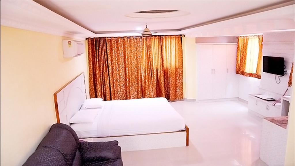 Hariharan Residency - Poonamallee Hotel 2*